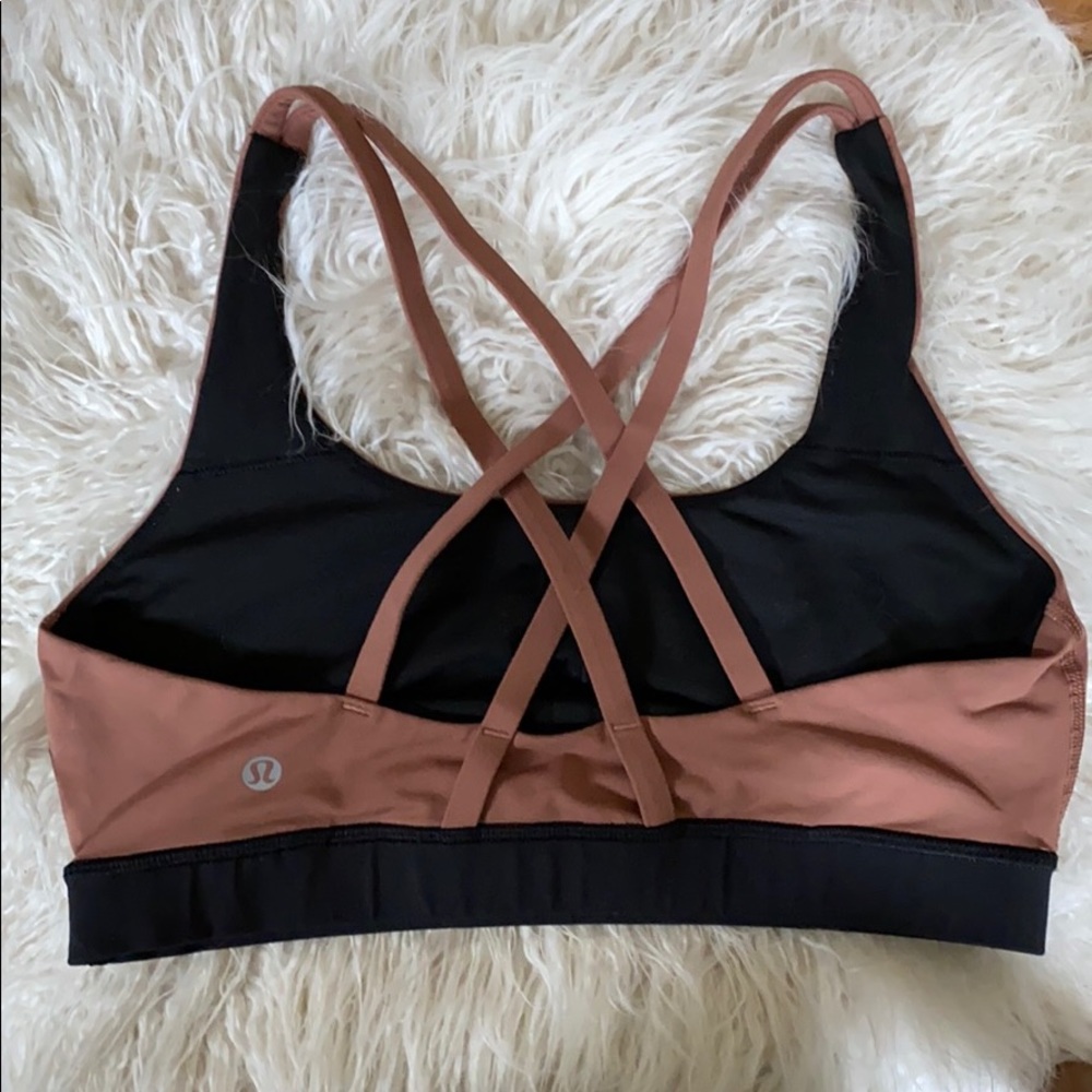 Lululemon sports bra